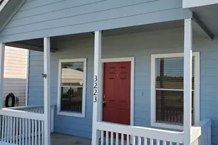 3223 West St, Rosenberg, TX 77471 - Photo 2