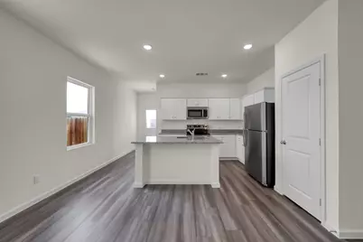 15009 Ronan Drive, Conroe, TX 77316 - Photo 10