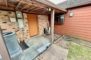 3308 Avenue B, Nederland, TX 77627 - Photo 6