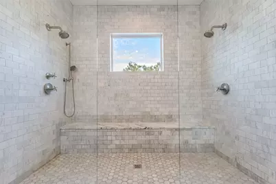 709 E 13th Street, Houston, TX 77008 - Photo 26