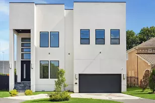 4670 Cedar St, Bellaire, TX 77401 - Photo 1