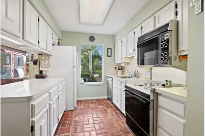 5311 Green Springs Drive, Houston, TX 77066 - Photo 10