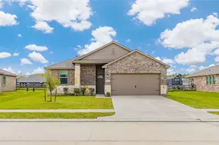 213 Kickapoo Dr, Anahuac, TX 77514 - Photo 4