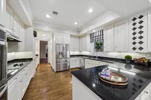 12 E Broad Oaks Dr, Houston, TX 77056 - Photo 4