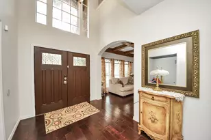 922 Bayhill Dr, Sugar Land, TX 77479 - Photo 2