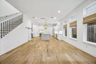 921 W 21st St, Houston, TX 77008 - Photo 4