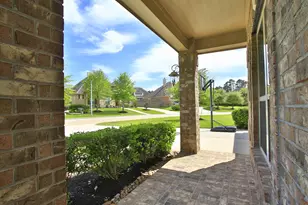 2146 Graystone Hills Dr, Conroe, TX 77304 - Photo 10