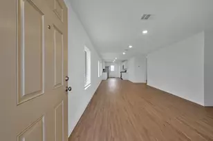 533 Brook Terrance Ln, Willis, TX 77378 - Photo 4