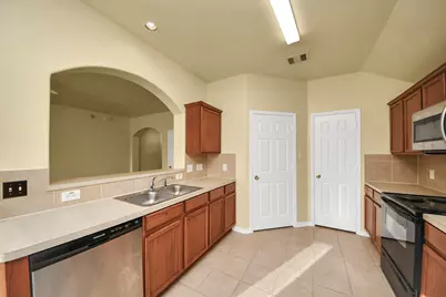 9322 Taftsberry Drive, Houston, TX 77095 - Photo 10