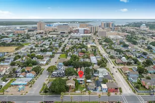 814 Broadway St, Galveston, TX 77550 - Photo 18