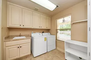 14207 Jade Cove Dr, Houston, TX 77077 - Photo 30