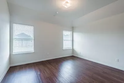 14942 Hidalgo Valley Lane, Houston, TX 77090 - Photo 10