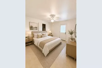 9009 Tavenor Lane, Houston, TX 77075 - Photo 10