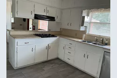 1933 East Avenue, Katy, TX 77493 - Photo 6