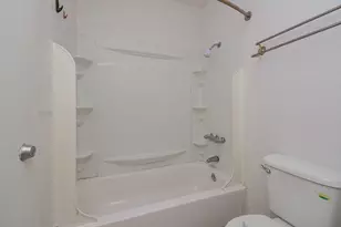 9009 Richmond Ave, Houston, TX 77063 - Photo 22