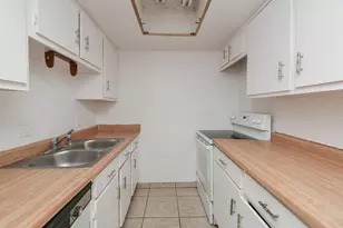 9009 Richmond Ave, Houston, TX 77063 - Photo 10