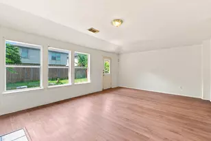 822 N Vista Dr, Houston, TX 77073 - Photo 12