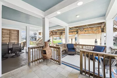 223 Easterly Drive, Tiki Island, TX 77554 - Photo 8