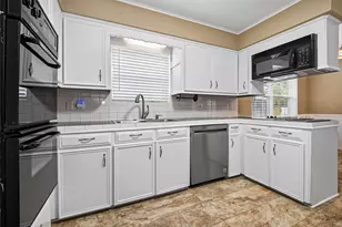560 Savannah Park, Conroe, TX 77302 - Photo 16
