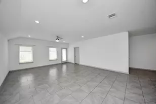 29402 Hoelzen Holw Dr, Katy, TX 77494 - Photo 10