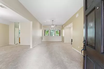 3918 E Peach Hollow Circle, Pearland, TX 77584 - Photo 4