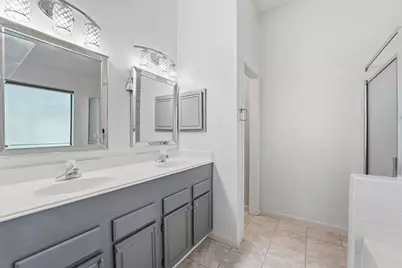 3918 E Peach Hollow Circle, Pearland, TX 77584 - Photo 14
