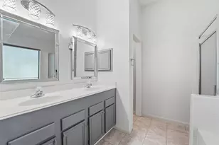 3918 E Peach Hollow Cir, Pearland, TX 77584 - Photo 14