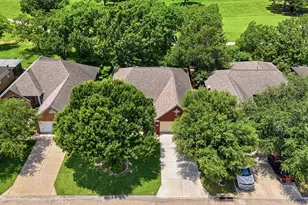 3918 E Peach Hollow Cir, Pearland, TX 77584 - Photo 26