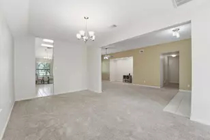 3918 E Peach Hollow Cir, Pearland, TX 77584 - Photo 10