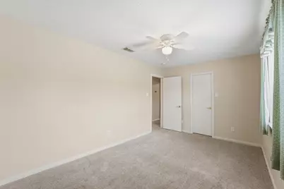 3918 E Peach Hollow Circle, Pearland, TX 77584 - Photo 18