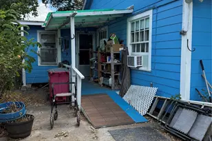 1410 N Gulf Blvd, Freeport, TX 77541 - Photo 2