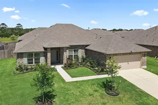 4322 Karam Lndg, Dickinson, TX 77539 - Photo 2