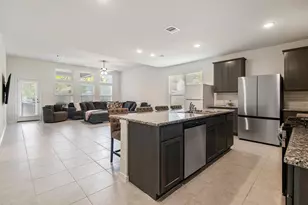 107 Violet Carson Ct, Conroe, TX 77318 - Photo 6