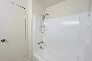 8030 Sands Point Dr, Houston, TX 77036 - Photo 14