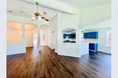 17002 Summer Hollow Drive, Sugar Land, TX 77498 - Photo 6
