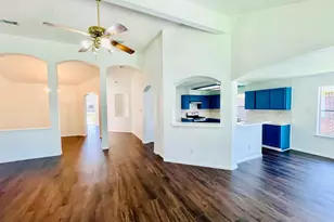 17002 Summer Hollow Dr, Sugar Land, TX 77498 - Photo 6