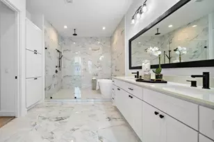 947 Blackshire Ln, Houston, TX 77055 - Photo 16