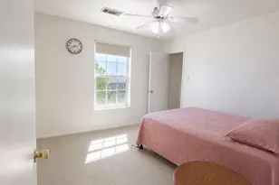 9422 Ledge St, Houston, TX 77075 - Photo 10