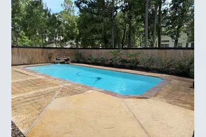 47 Hidden Meadow Drive, The Woodlands, TX 77382 - Photo 8