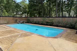47 Hidden Meadow Dr, The Woodlands, TX 77382 - Photo 8