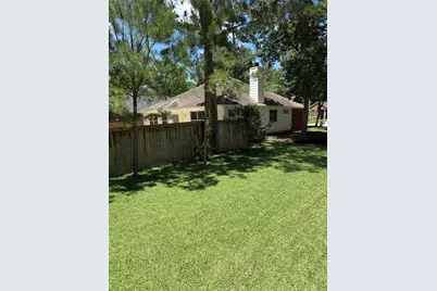 47 Hidden Meadow Drive, The Woodlands, TX 77382 - Photo 2