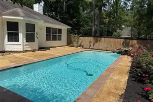 47 Hidden Meadow Dr, The Woodlands, TX 77382 - Photo 6