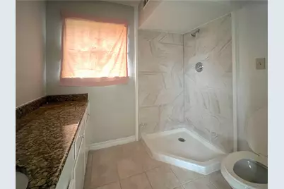 13522 Hollypark Drive, Houston, TX 77015 - Photo 10