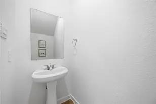 1072 Wheatley Oak Ln, Houston, TX 77091 - Photo 10