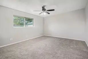 1920 Crooked Creek Ln, Pearland, TX 77581 - Photo 20