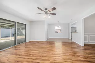 1920 Crooked Creek Ln, Pearland, TX 77581 - Photo 8