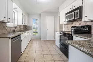 1920 Crooked Creek Ln, Pearland, TX 77581 - Photo 14