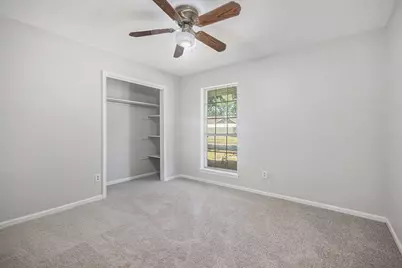 1920 Crooked Creek Lane, Pearland, TX 77581 - Photo 16