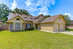 3327 Timber View Dr, Sugar Land, TX 77479 - Photo 2