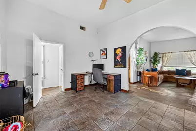 9550 Fairdale Lane, Houston, TX 77063 - Photo 12